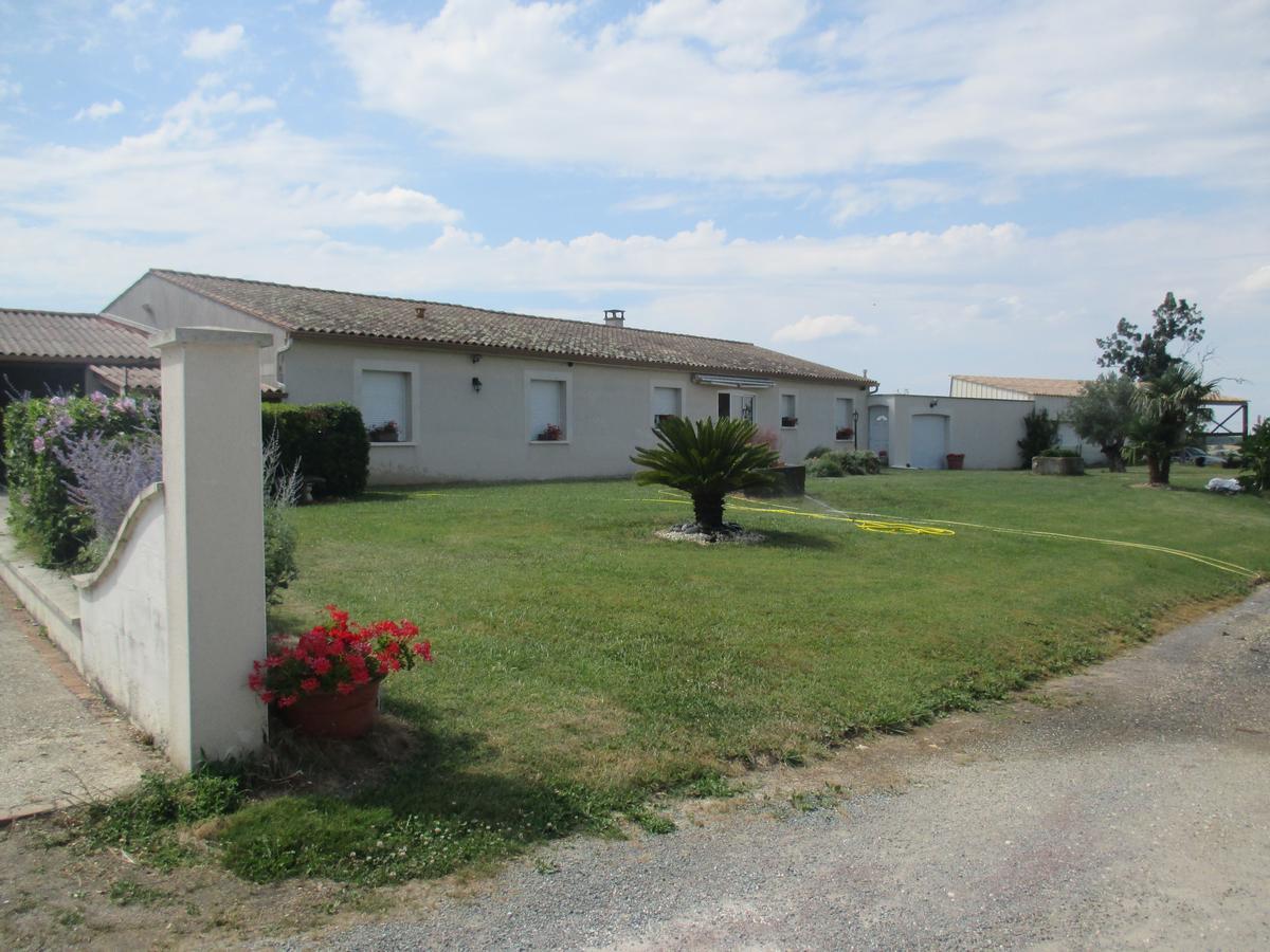 Chambre D'Hotes Les Ormeaux Saint-Georges-des-Coteaux ภายนอก รูปภาพ